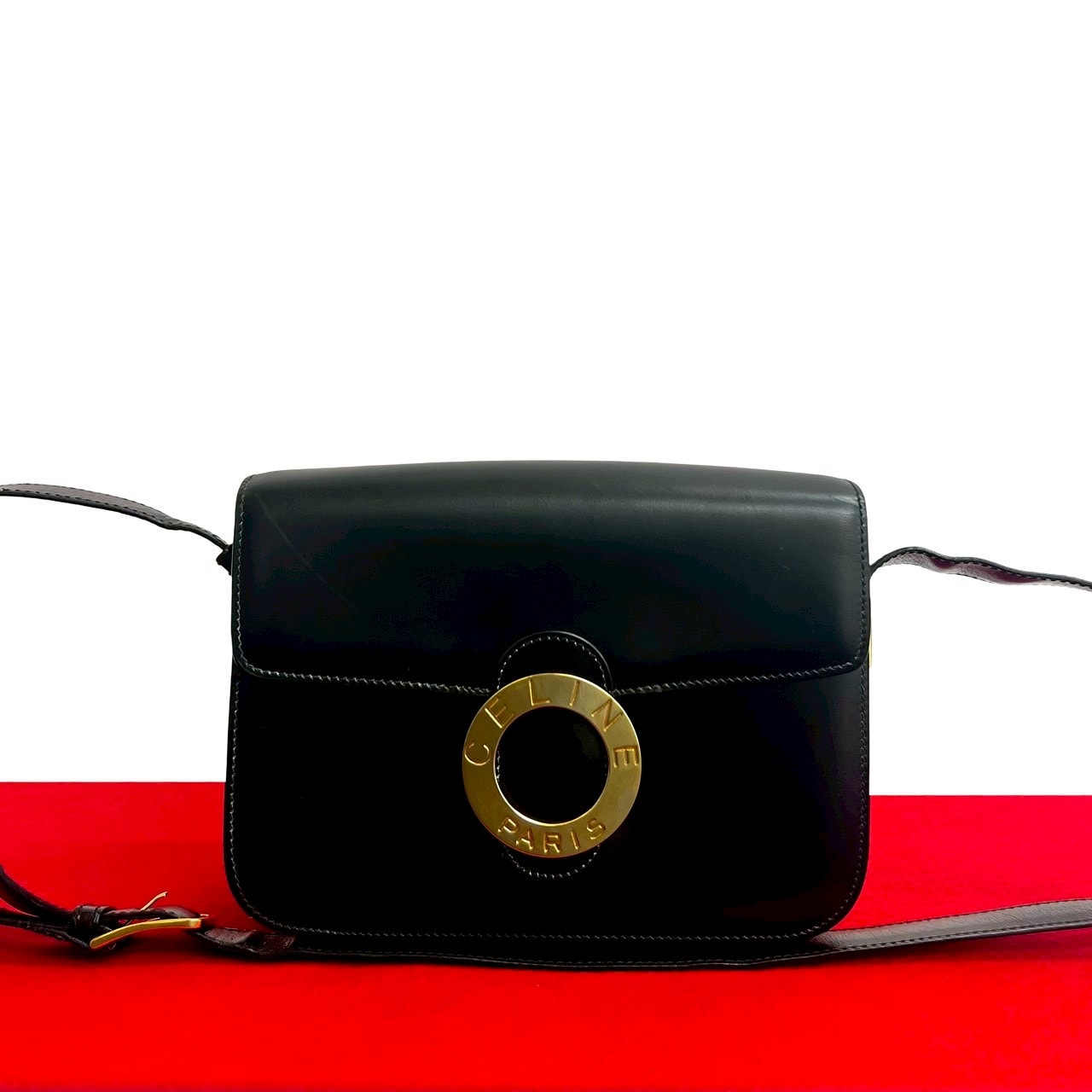 CELINE セリーヌ サークル ロゴ 金具 レザー ショルダーバッグ ブラック
 23671