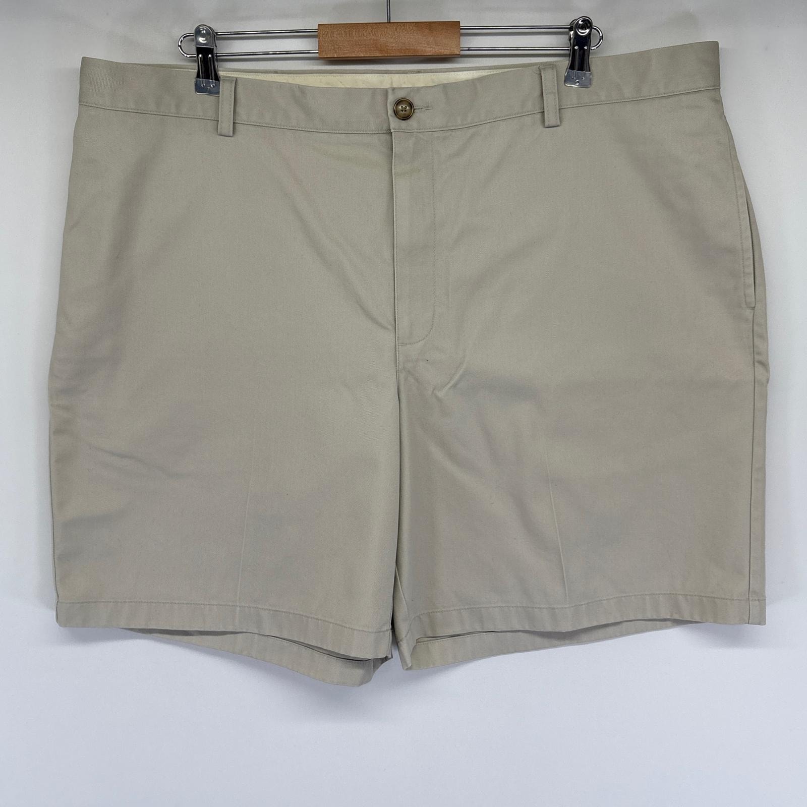 古着 エルエルビーン L.L.Bean ショートパンツ ハーフ 短パン ワンポイントロゴ 半ズボン チノパン w42  グレー系 メンズ