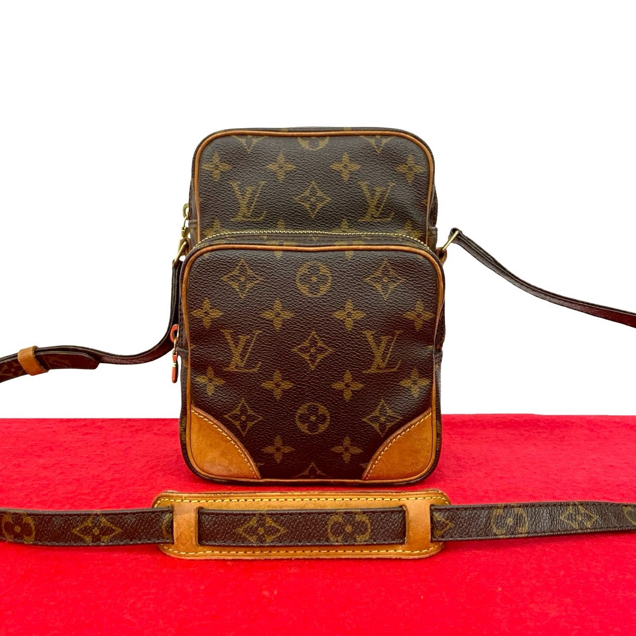 LOUIS VUITTON ルイヴィトン アマゾン モノグラム レザー PVC ショルダーバッグ ブラウン
 56079