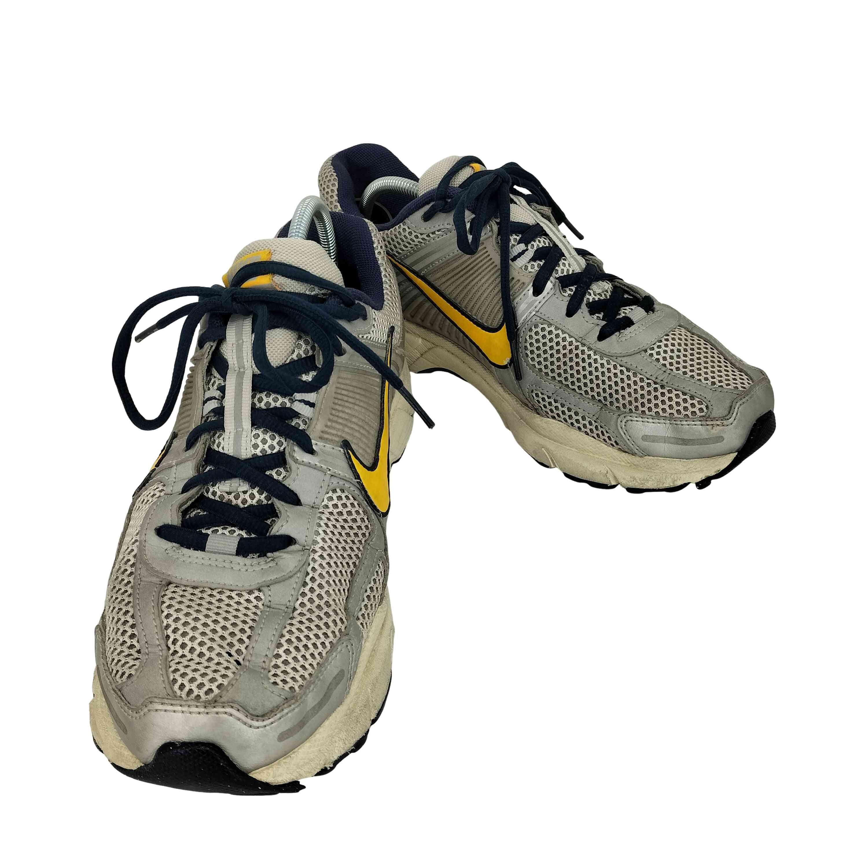 Vomero 5 Pure Platinum and Laser Orange ズーム ボメロ5 ピュアプラチナム アンド レーザーオレンジ【1140852331743】