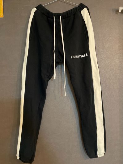 FEAR OF GOD Essentials Side Stripe Sweatpants "Black"