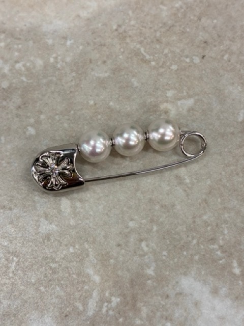 Chrome Hearts MIKIMOTO Pearl Pin Brooch "White Gold/Platinum"