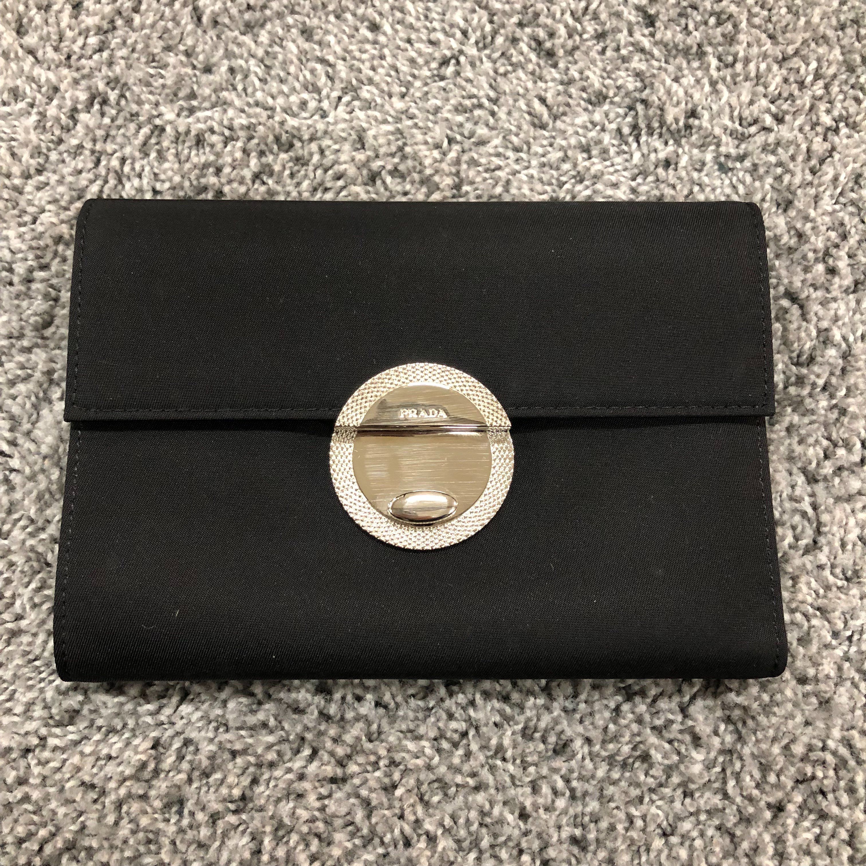 PRADA Compact Wallet "Black"