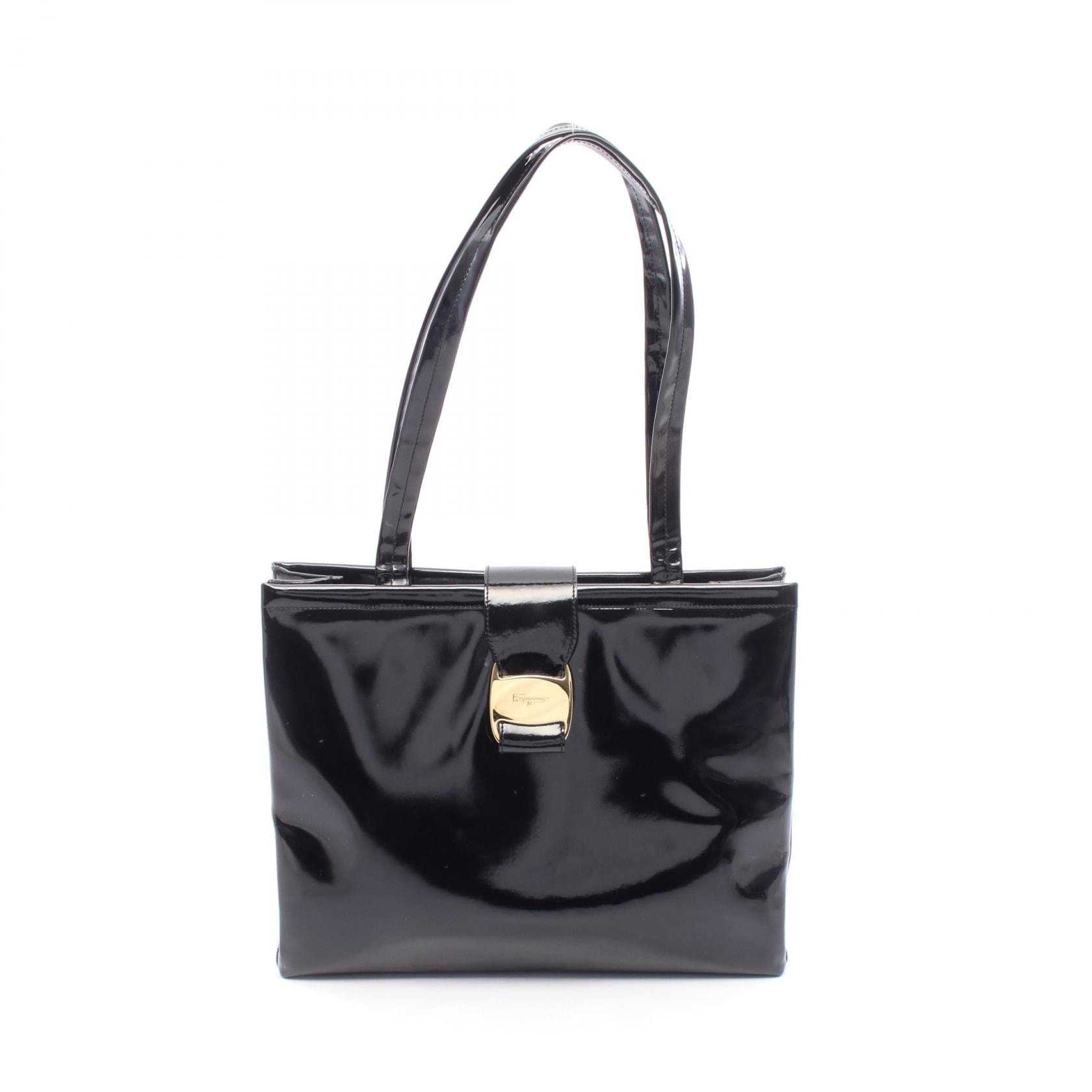 サルヴァトーレフェラガモ Salvatore Ferragamo ヴァラ ショルダーバッグ バッグ パテントレザー レディース ブラック系 21 8254 【中古】