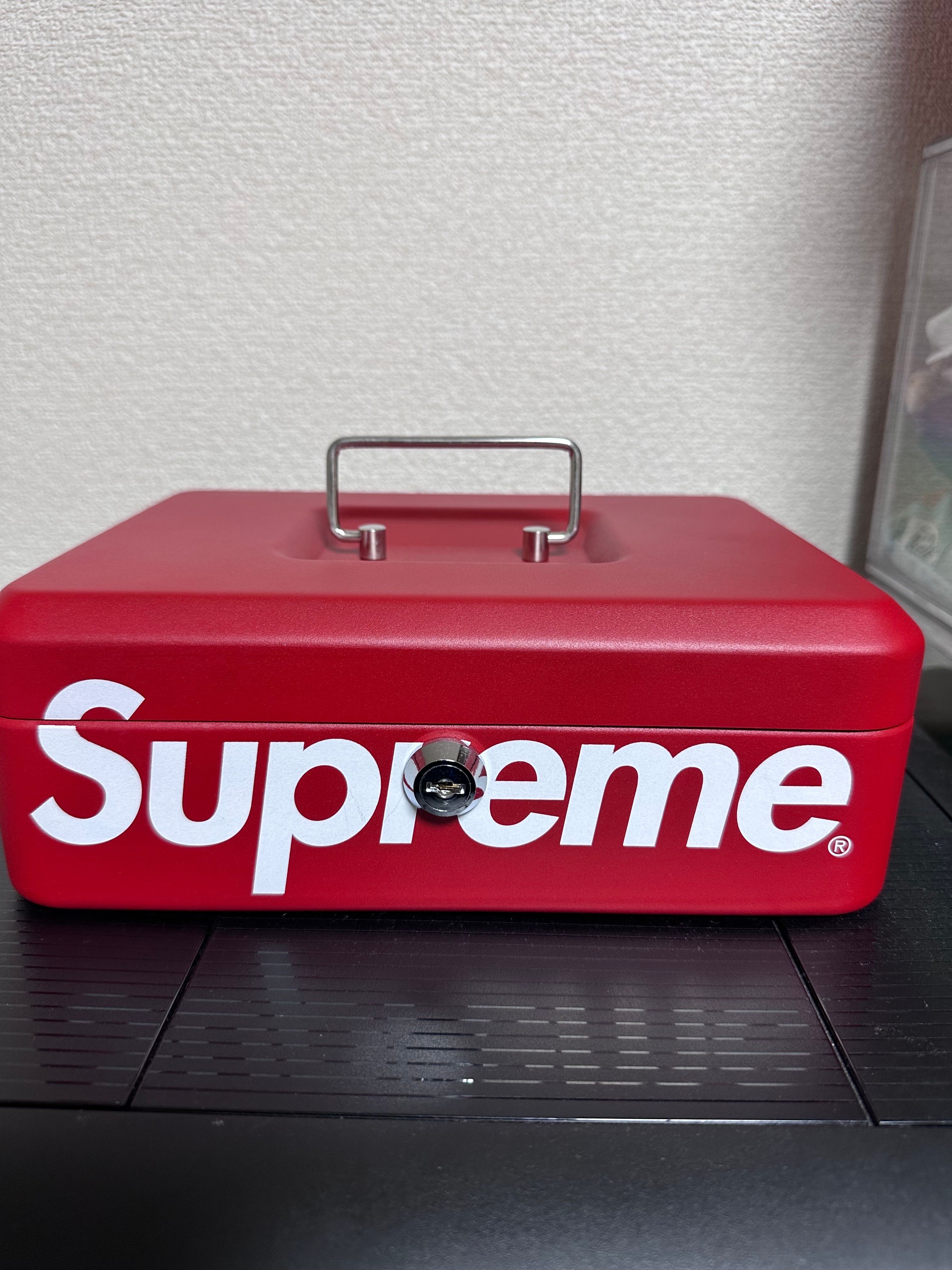 Supreme Lock Box "Red"