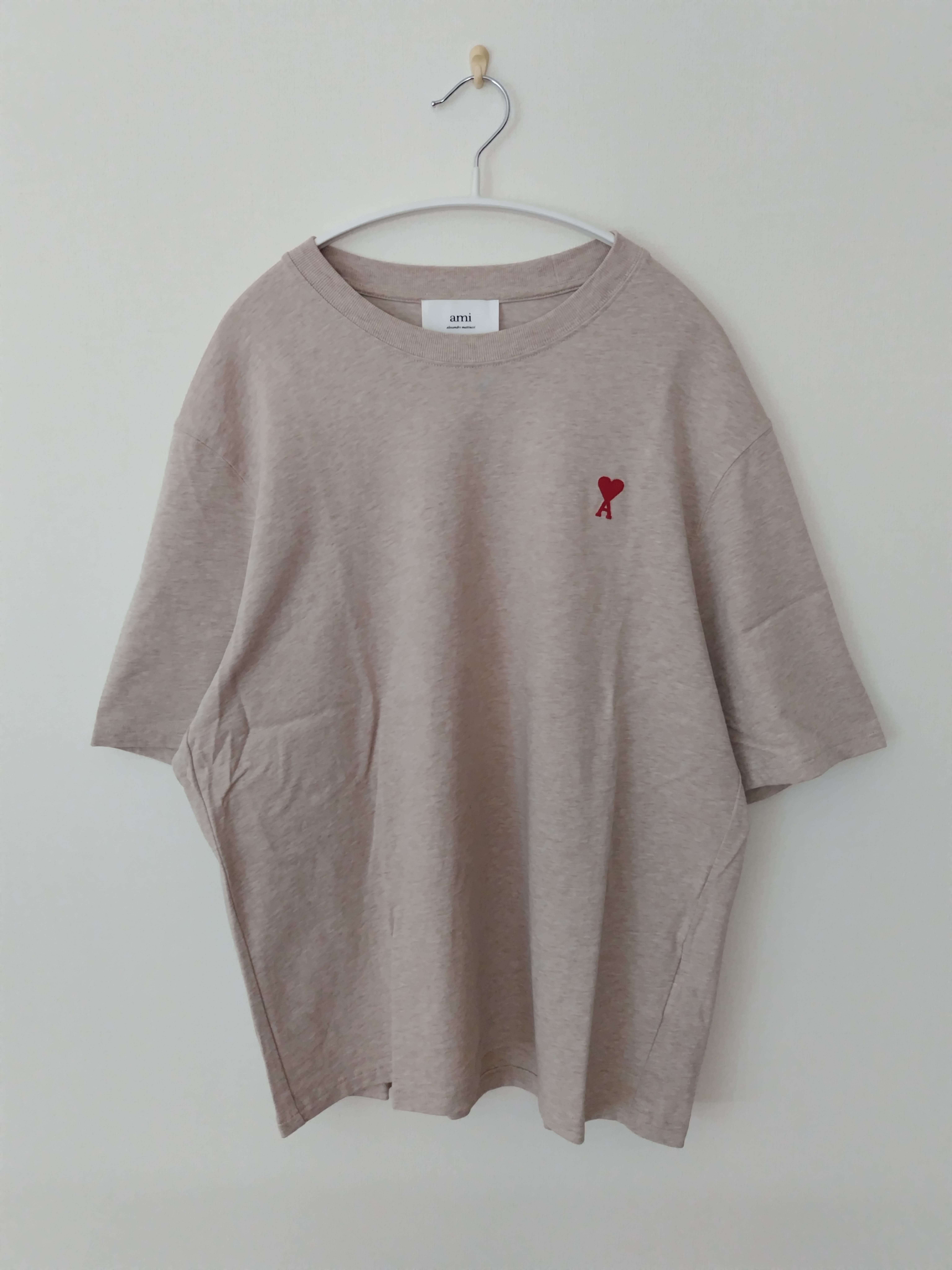AMI PARIS Organic Cotton Heavy Jersey AMI DE COEUR Boxy Fit T-shirt "Heather Light Beige"