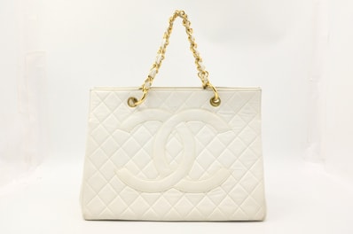 シャネル マトラッセ チェーントートバッグ ホワイト レザー