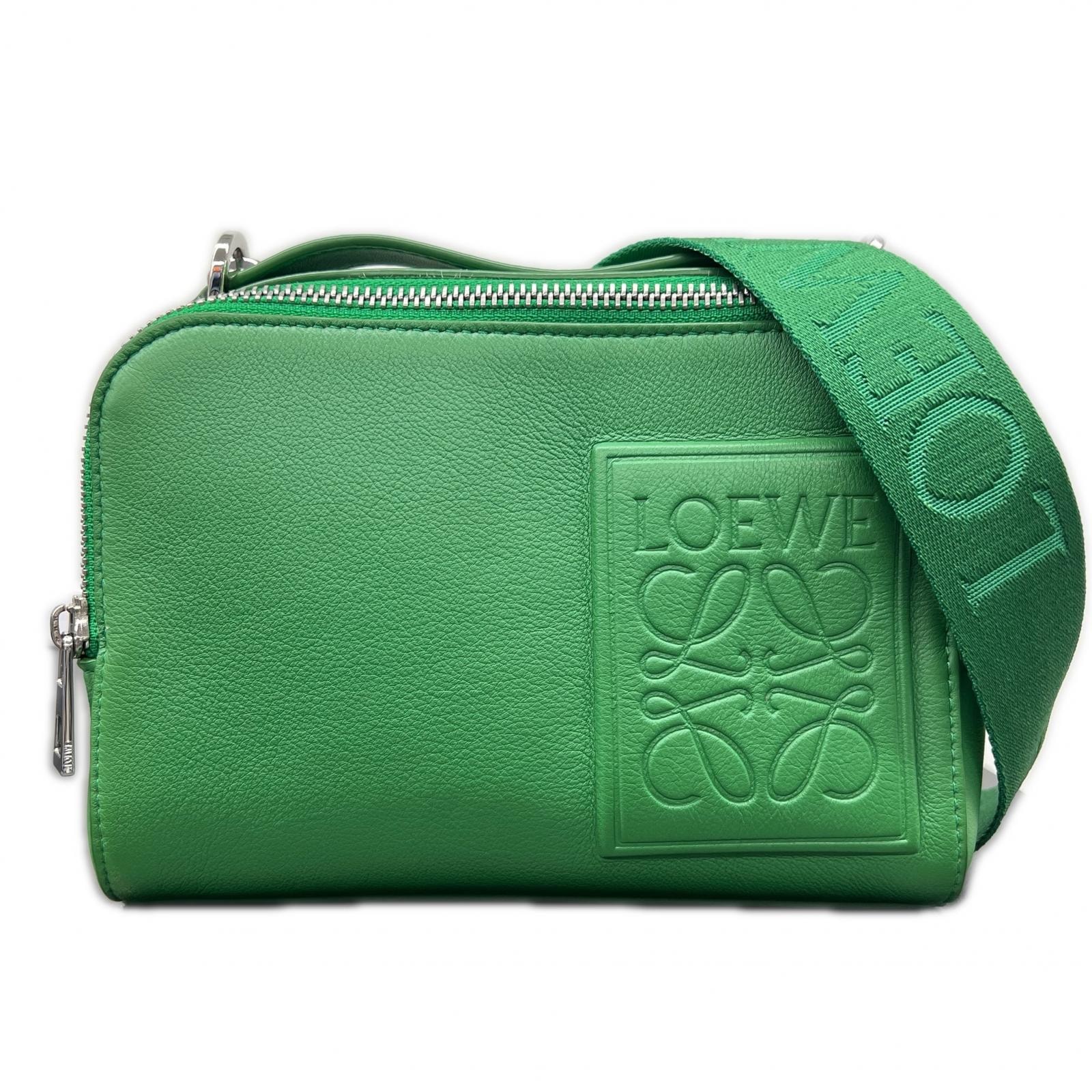 LOEWE 希少 極美品 カメラバッグ 2way ショルダーバッグ ハンドバッグ C565R41X04 カーフ レザー グリーン クロスボディ ポシェット ミニバッグ メンズ ユニセックス Aランク 中古 鑑定済 ロエベバッグ