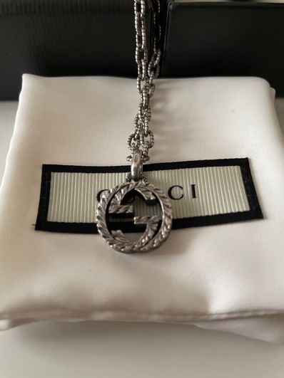 GUCCI Interlocking G Pendant Necklace