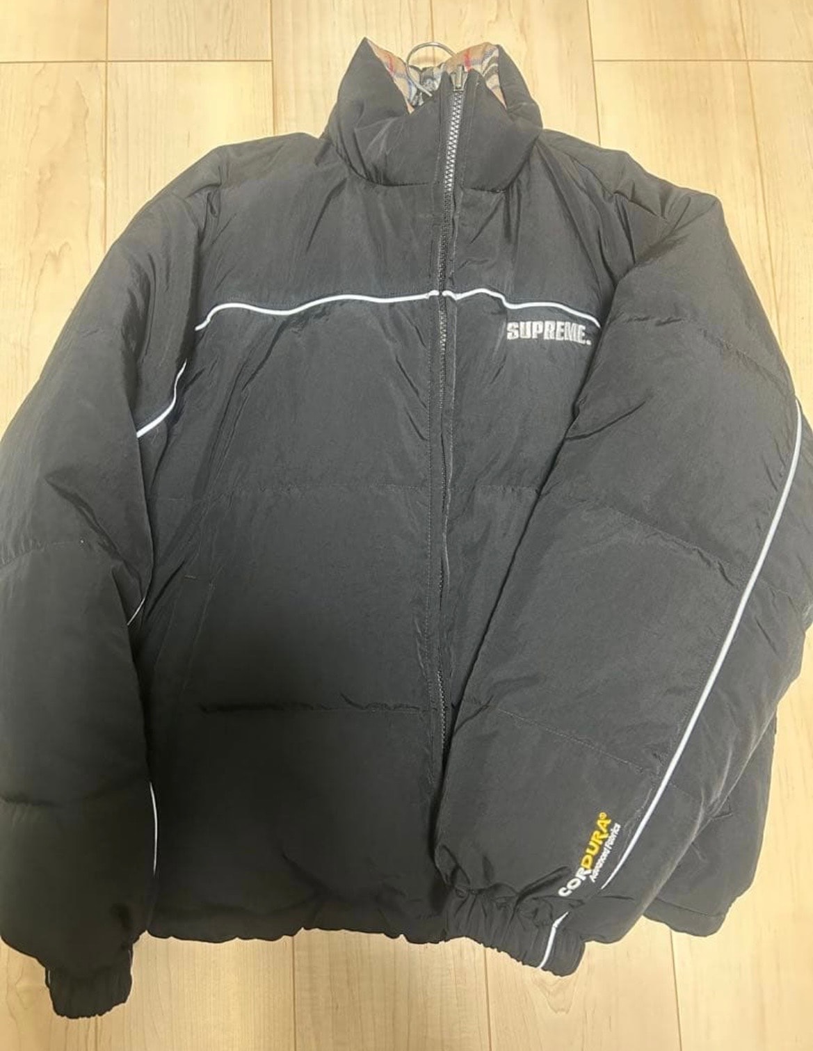 シュプリーム リバーシブル パファー ジャケット "ブラック"