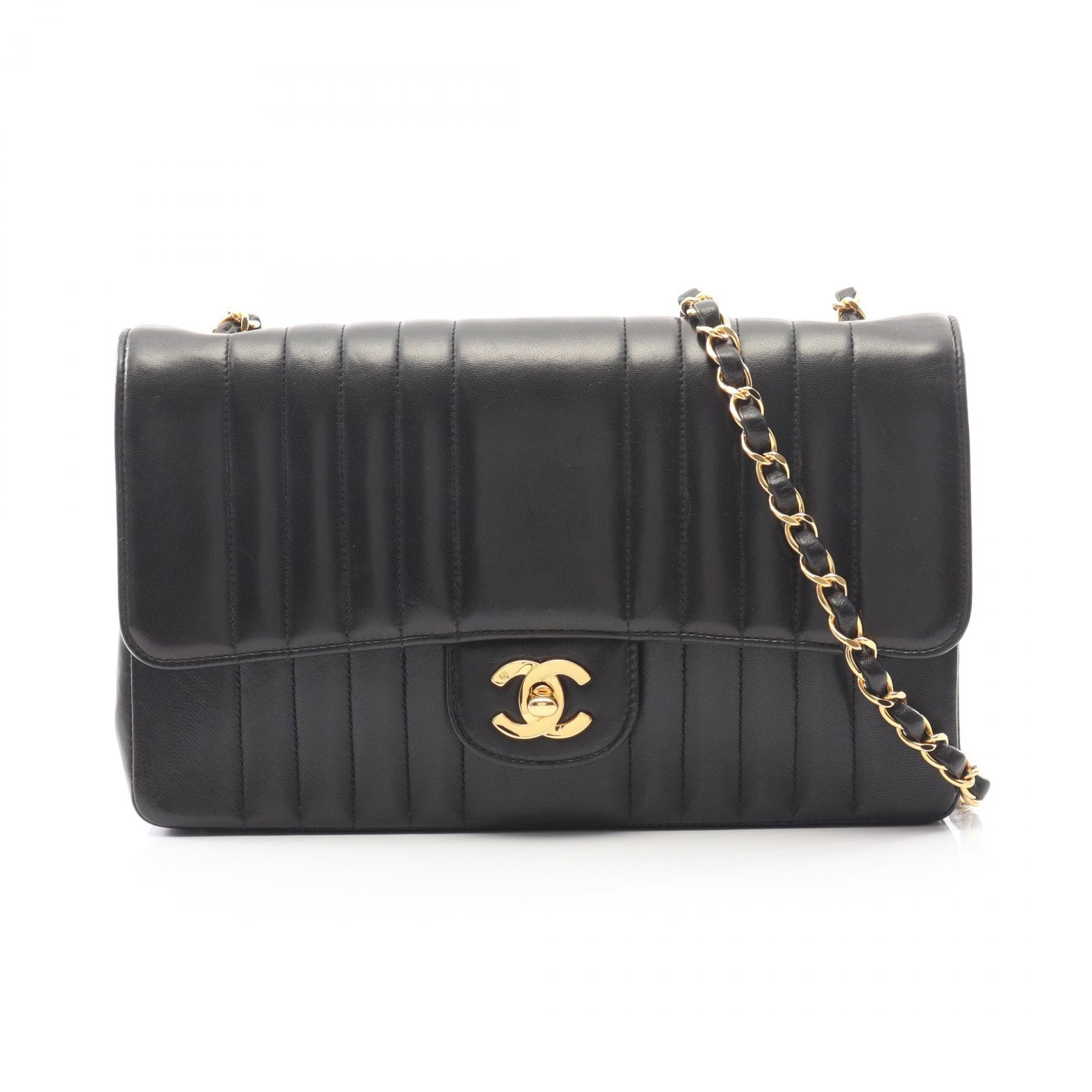 シャネル CHANEL マトラッセ ダイアナフラップ ショルダーバッグ バッグ ラムスキン(羊革) レディース ブラック系 【中古】