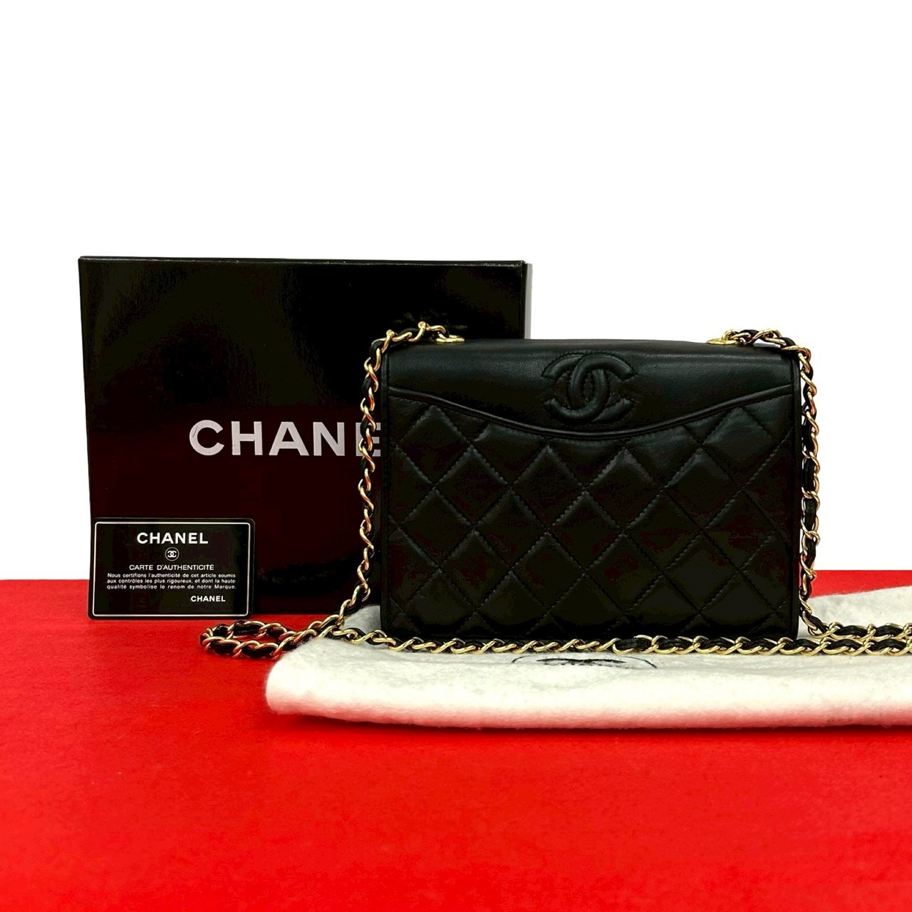 CHANEL シャネル マトラッセ ココマーク ラムスキン ショルダーバッグ ブラック
g689g