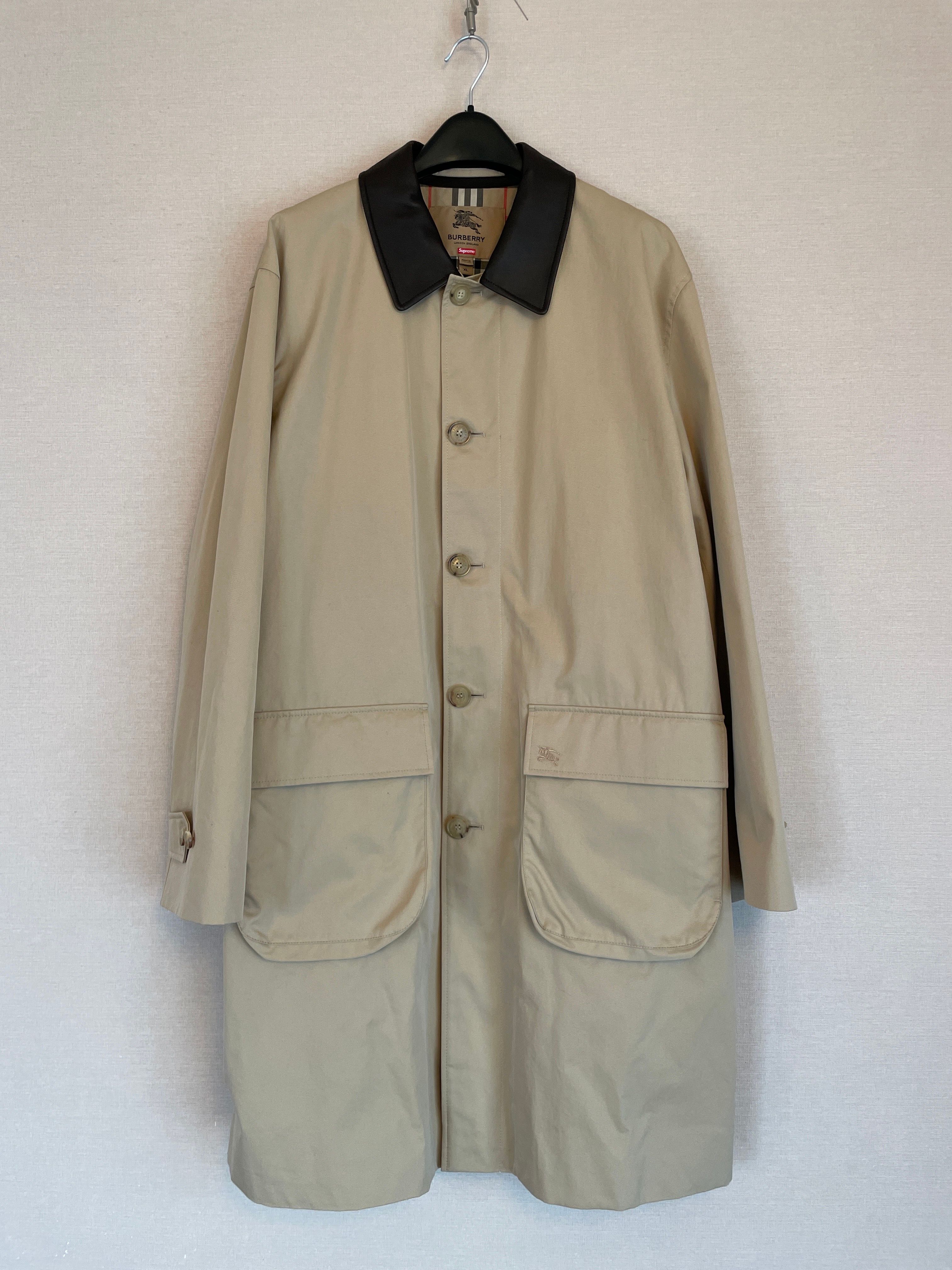 Supreme / Burberry Leather Collar Trench "Beige"