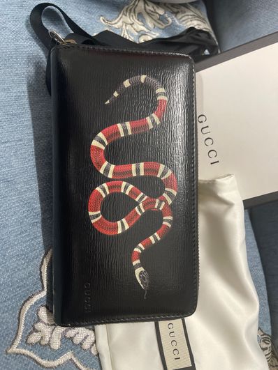 GUCCI Kingsnake Print Zip Around Wallet "Black"