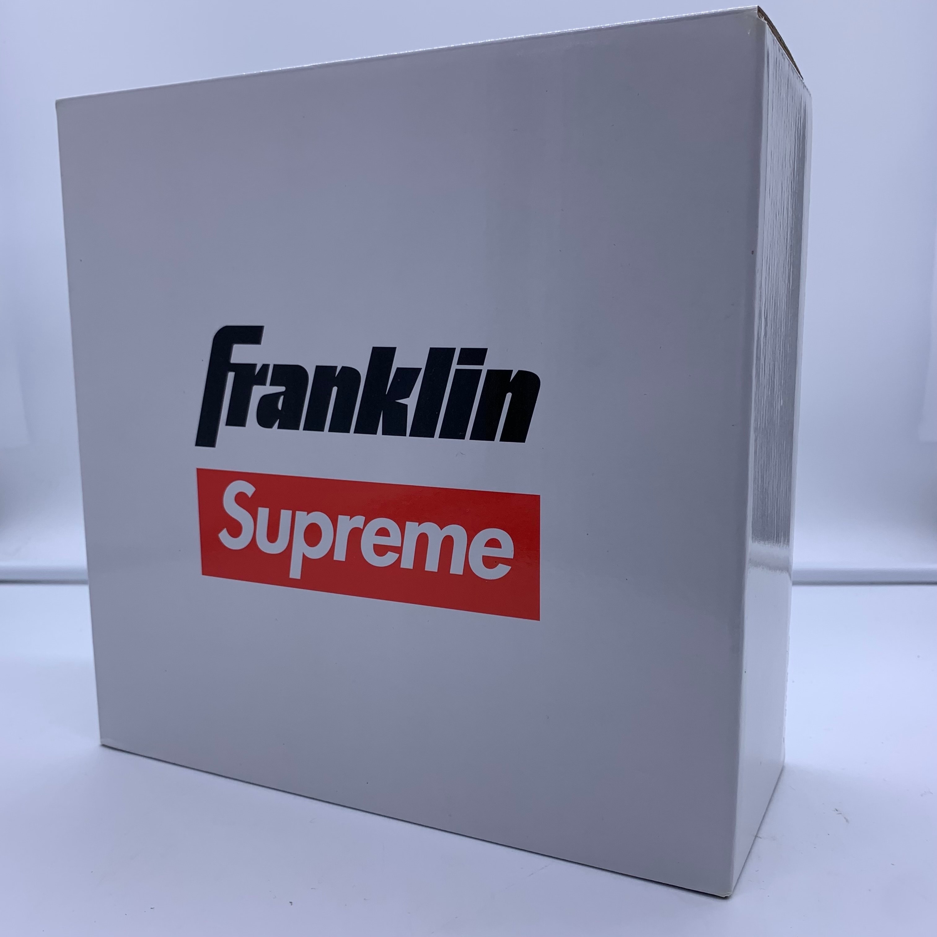 シュプリーム フランクリン プレイグラウンド ボール "ホワイト"