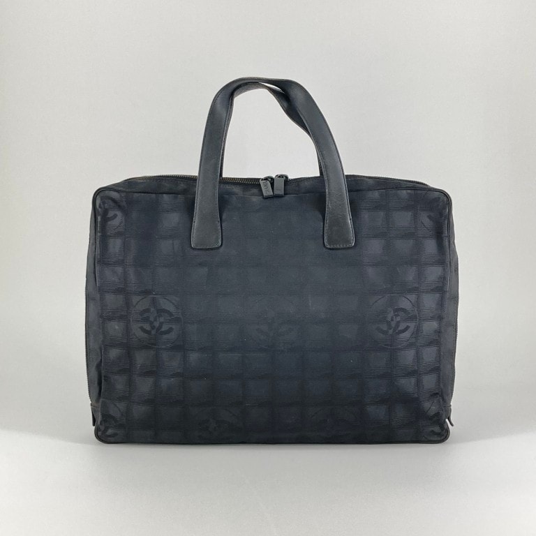 C (やや傷や汚れあり)】CHANEL（シャネル） ニュートラベルライン 6