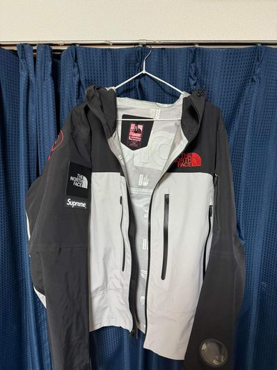 Supreme x The North Face Taped Seam Shell Jacket "Grey"