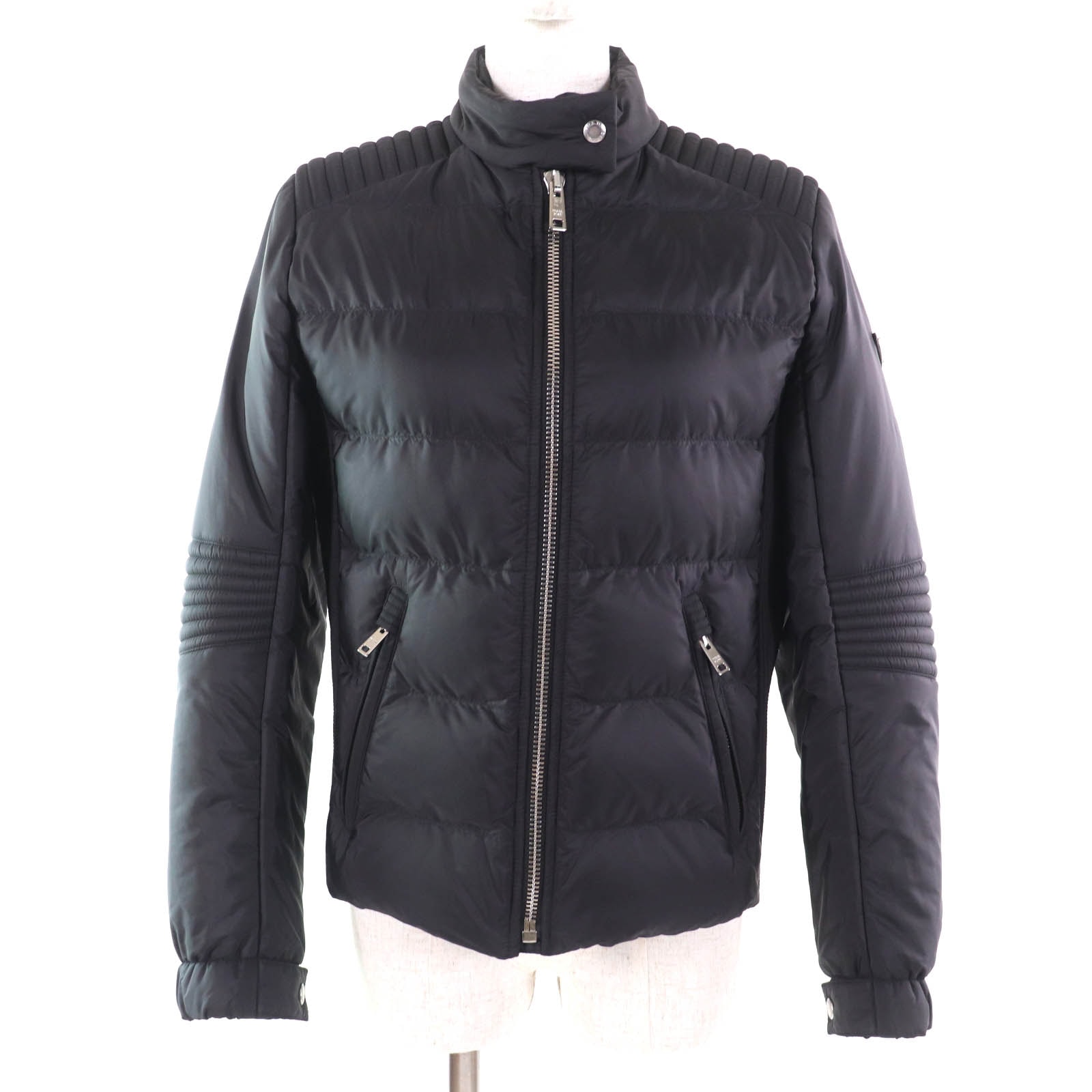 美品 プラダ
 ダウンジャケット ブラック レディース 42 290545