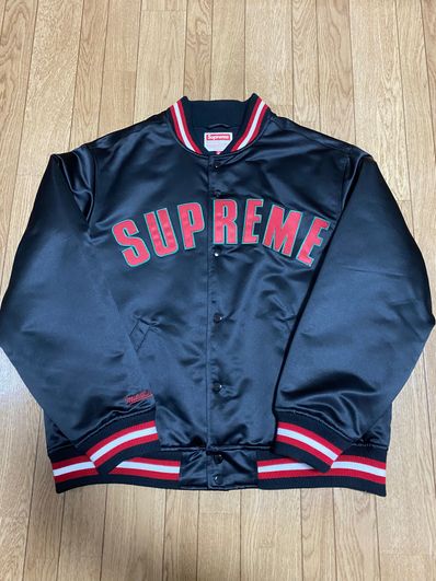 Supreme / Mitchell & Ness® Satin Varsity Jacket "Black"