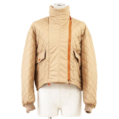 【極美品】HERMES エルメス ジャケット ショート パデッド カシミヤ混 サイズ 34 レディース 2023SS ロゴ ボタン キルティング ロングスリーブ ジップアップ アウター ハンガー・ガーメント付属 ベージュ オレンジ 橙色 イタリア製