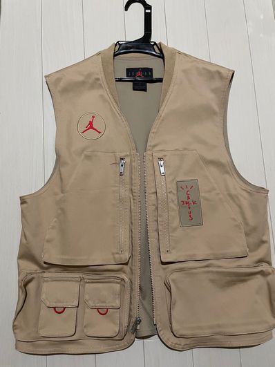 Air Jordan x Travis Cactus Jack Utility Vest "Khaki Desert"