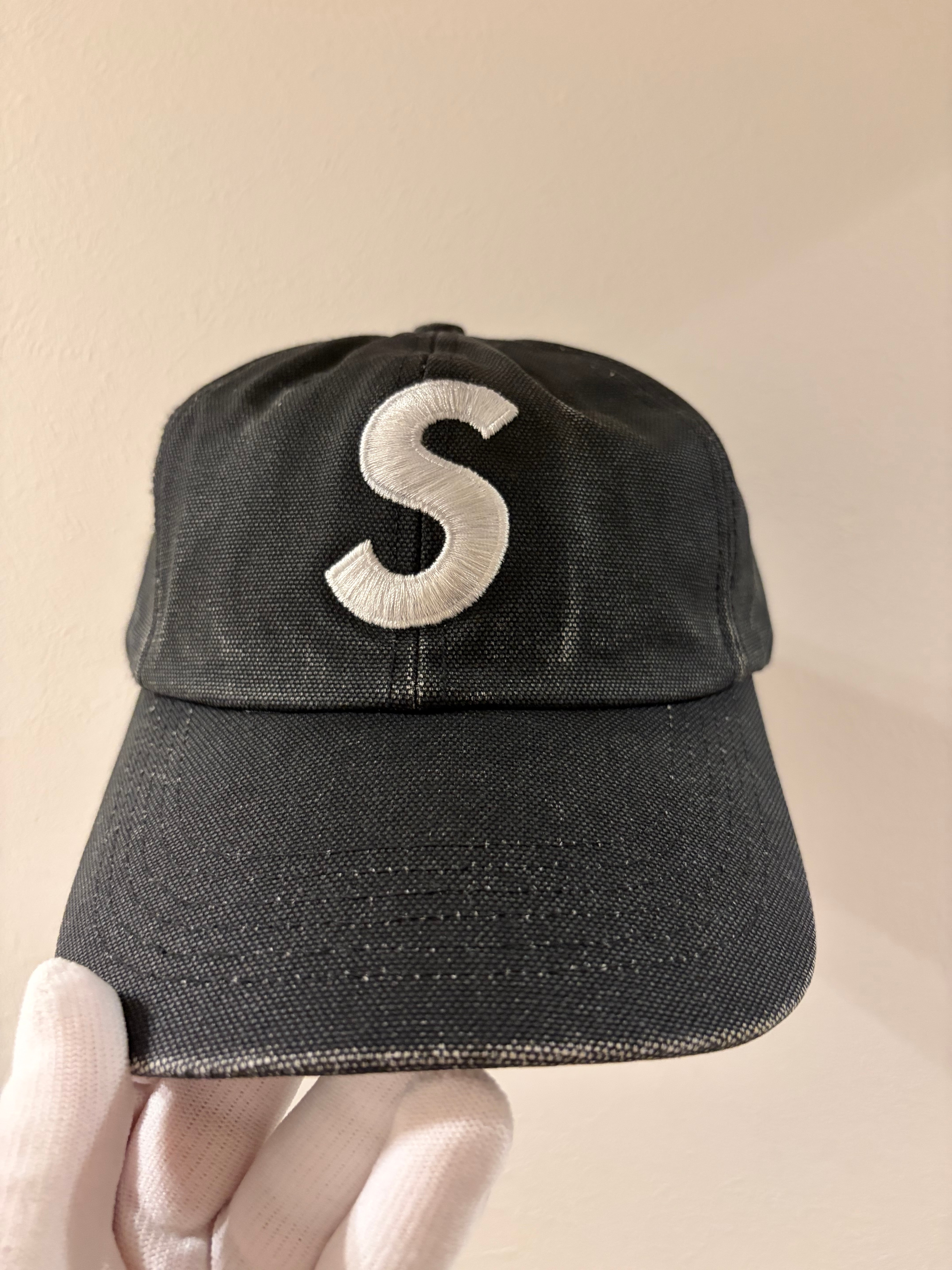 Supreme Pigment Canvas S Logo 6-Panel "Black"