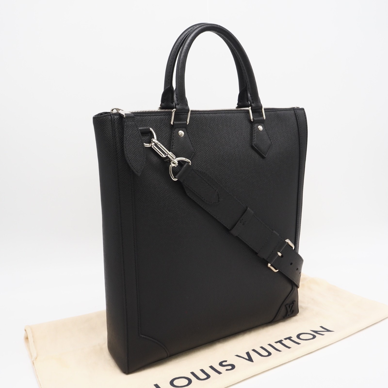 美品 LOUIS VUITTON ルイ・ヴィトン タイガ ヴァーティカル トート ノワール M30811 ハンドバッグ ブラック カーフレザー メンズ