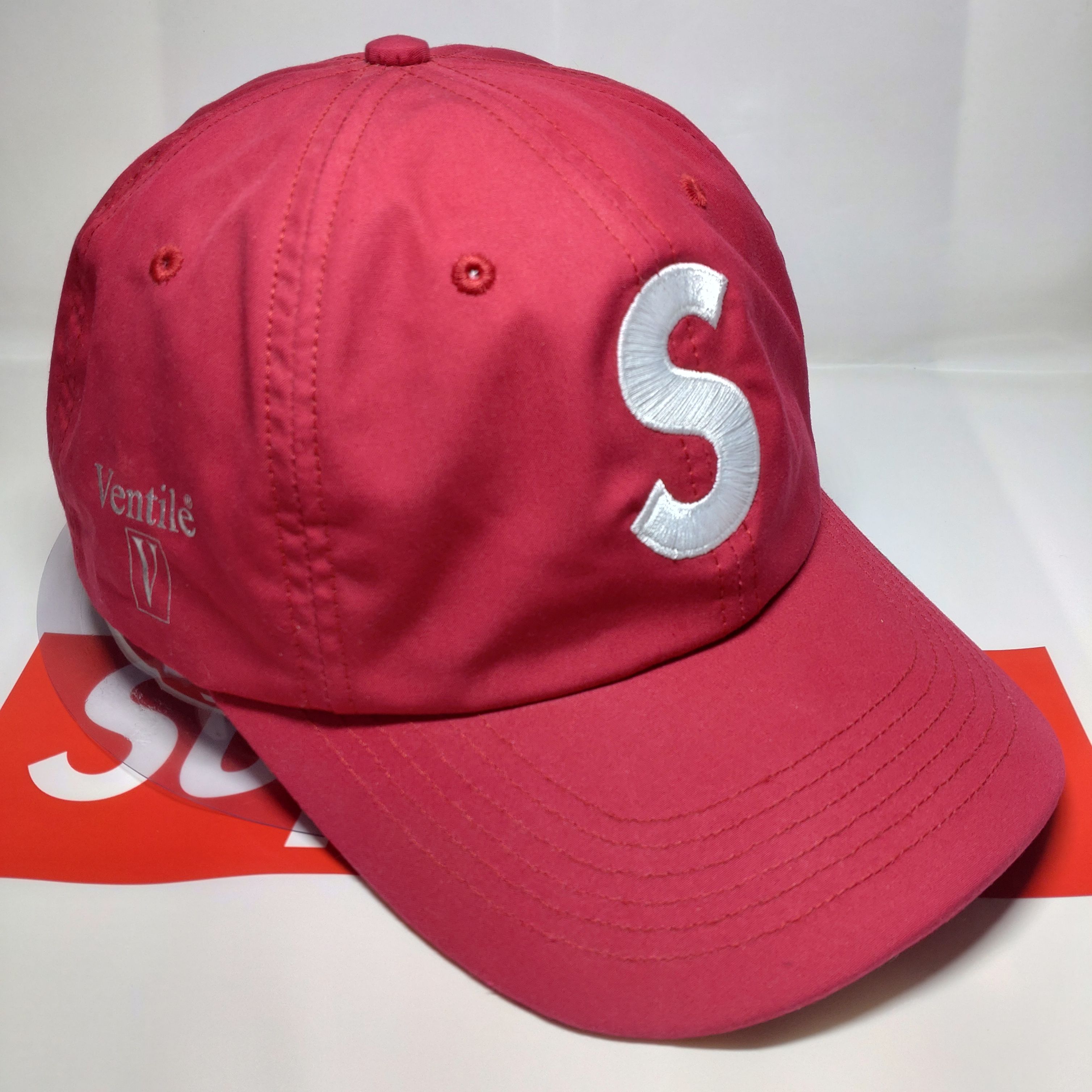 Supreme Ventile® S Logo 6-Panel "Red"