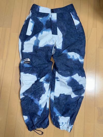 Supreme x The North Face Bleached Denim Print Mountain Pant "Indigo"