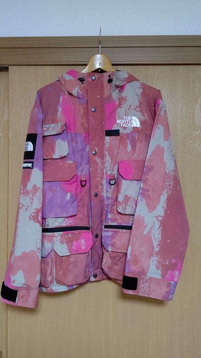 Supreme x The North Face Cargo Jacket "Pink"