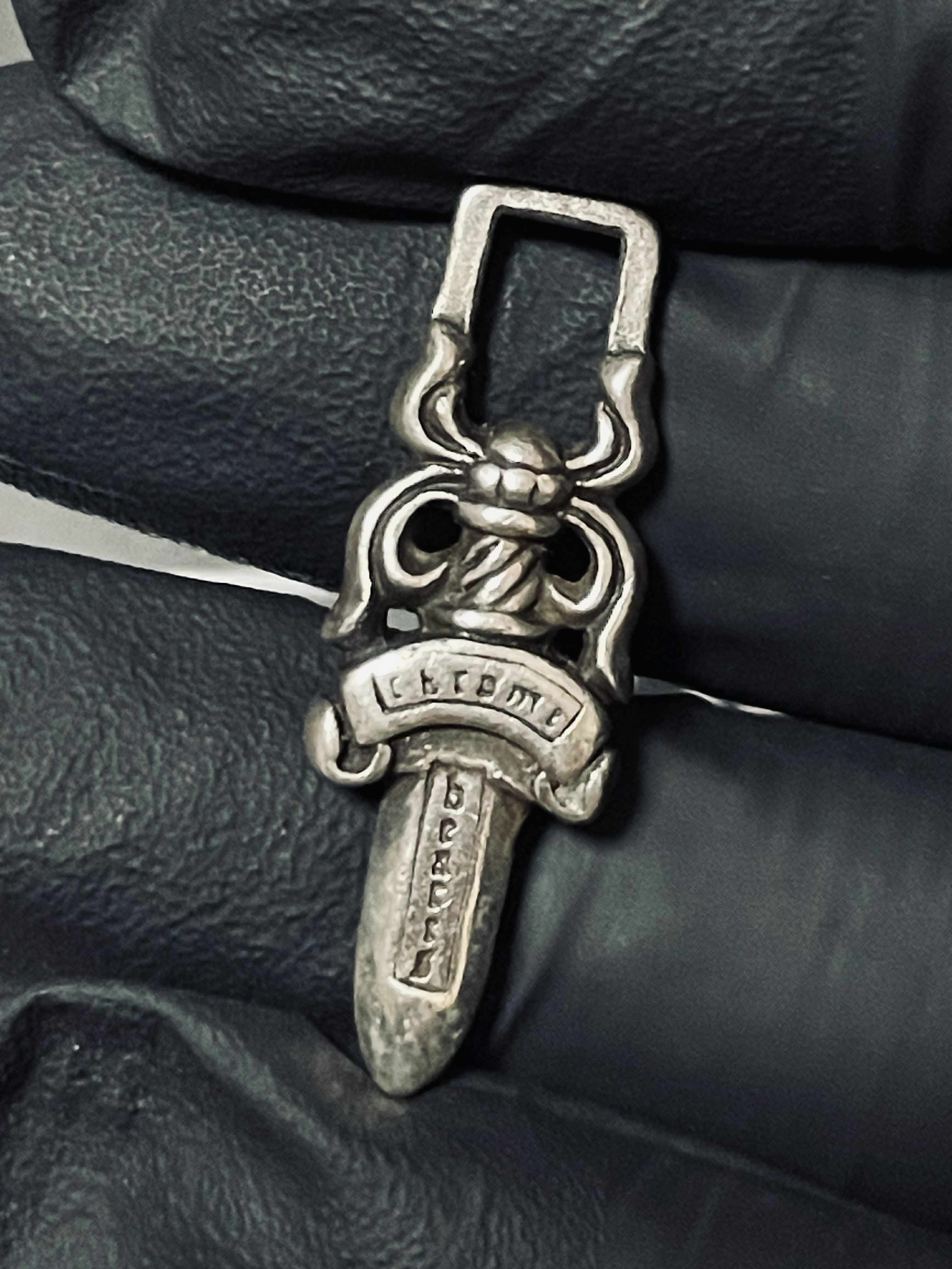 Chrome Hearts #5 Dagger Charm Zip 1 "Silver"