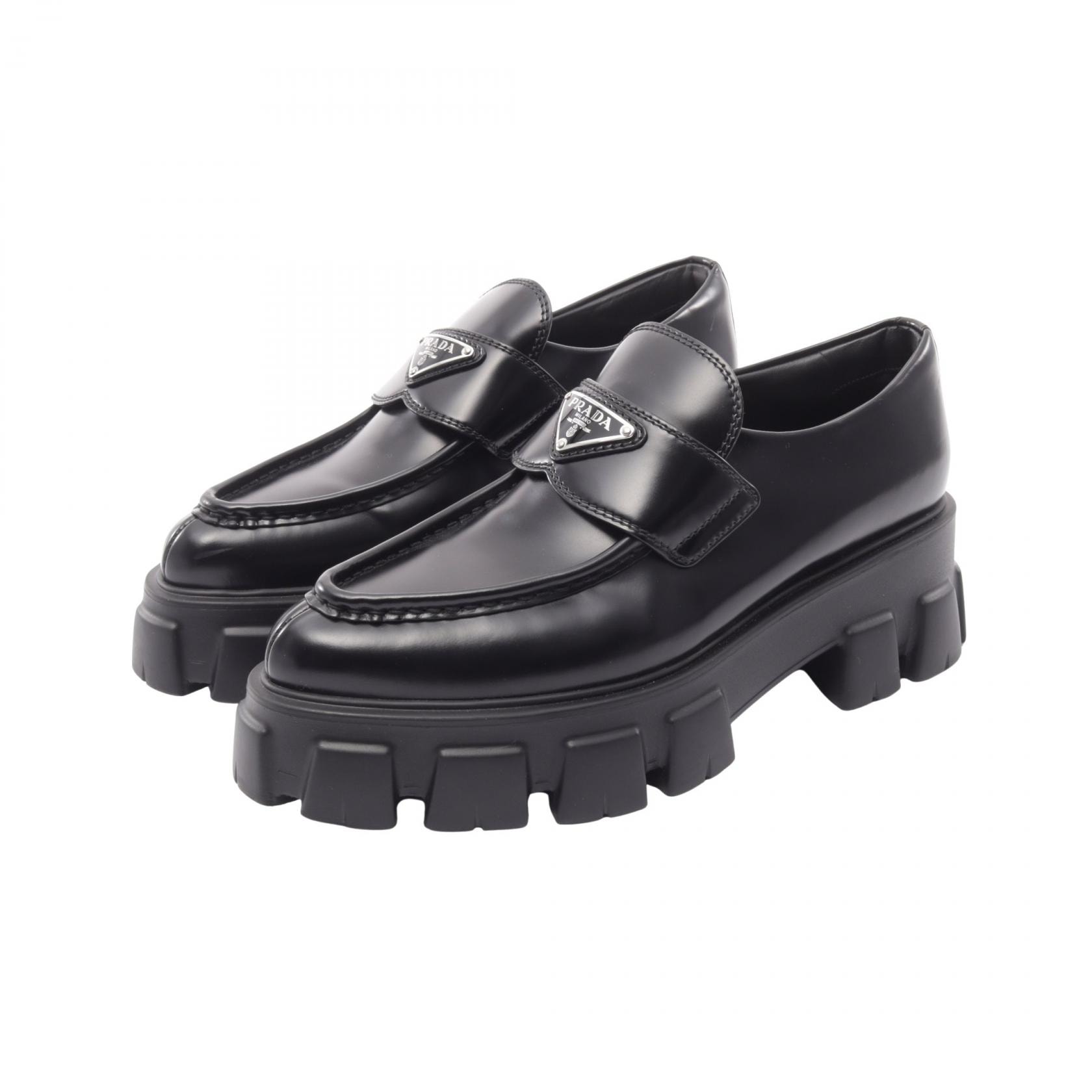 プラダ PRADA モノリス 三角プレート ローファー 靴 レザー レディース ブラック系 【中古】