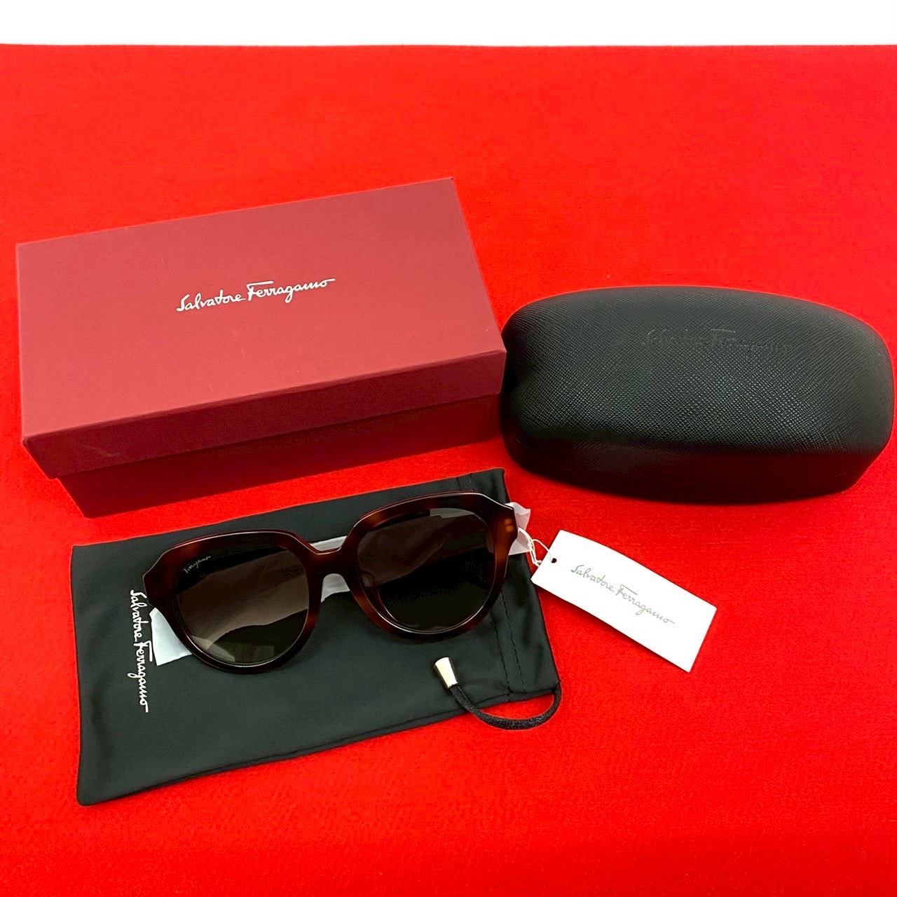 Salvatore Ferragamo サルヴァトーレフェラガモ ロゴ プラスチック サングラス ブラウン
38488