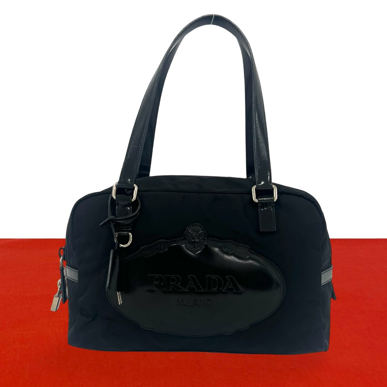 PRADA プラダ ロゴ エンボス ナイロン パテントレザー ショルダーバッグ ブラック
94009
