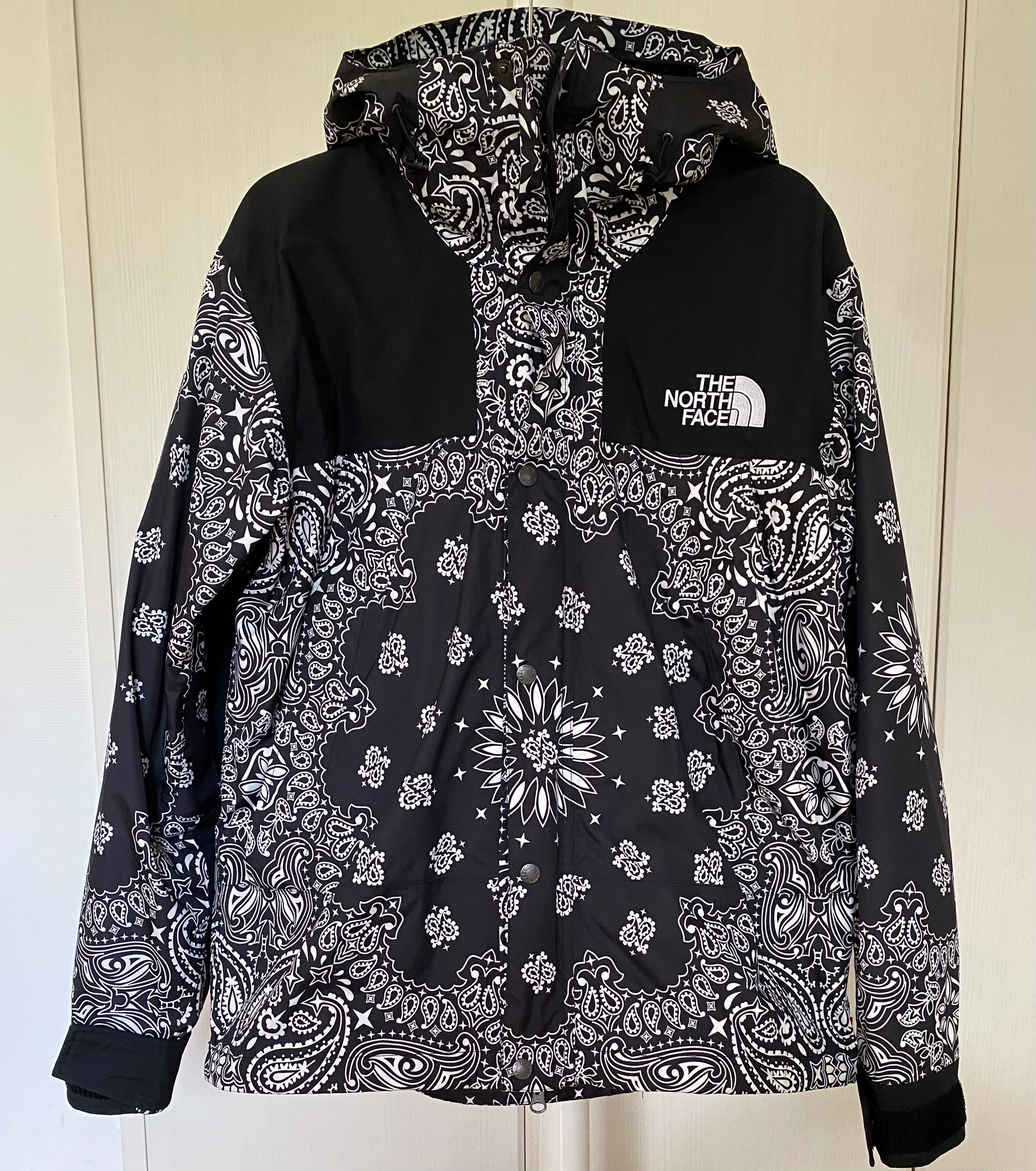 Supreme The North Face Bandana Mountain Parka "Black"