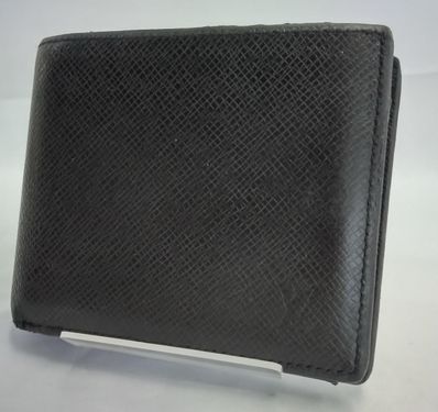 Louis Vuitton Amerigo Wallet NM Taiga