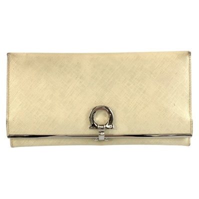 Salvatore Ferragamo サルヴァトーレフェラガモ ガンチーニ アイボリー シルバー金具 レザー 長財布 ロングウォレット 603533 【中古】