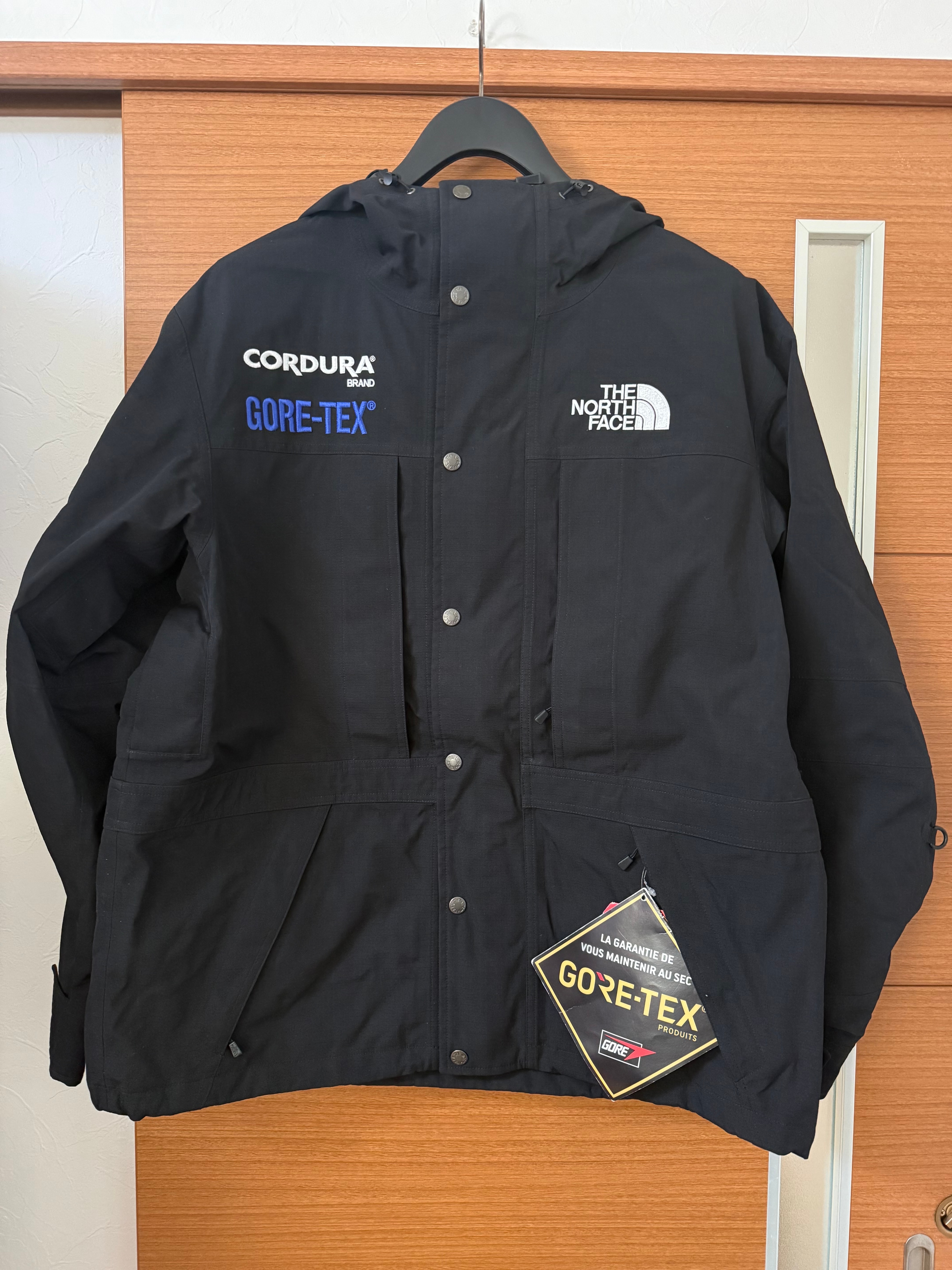 Supreme x The North Face Expedition Jacket "Black"