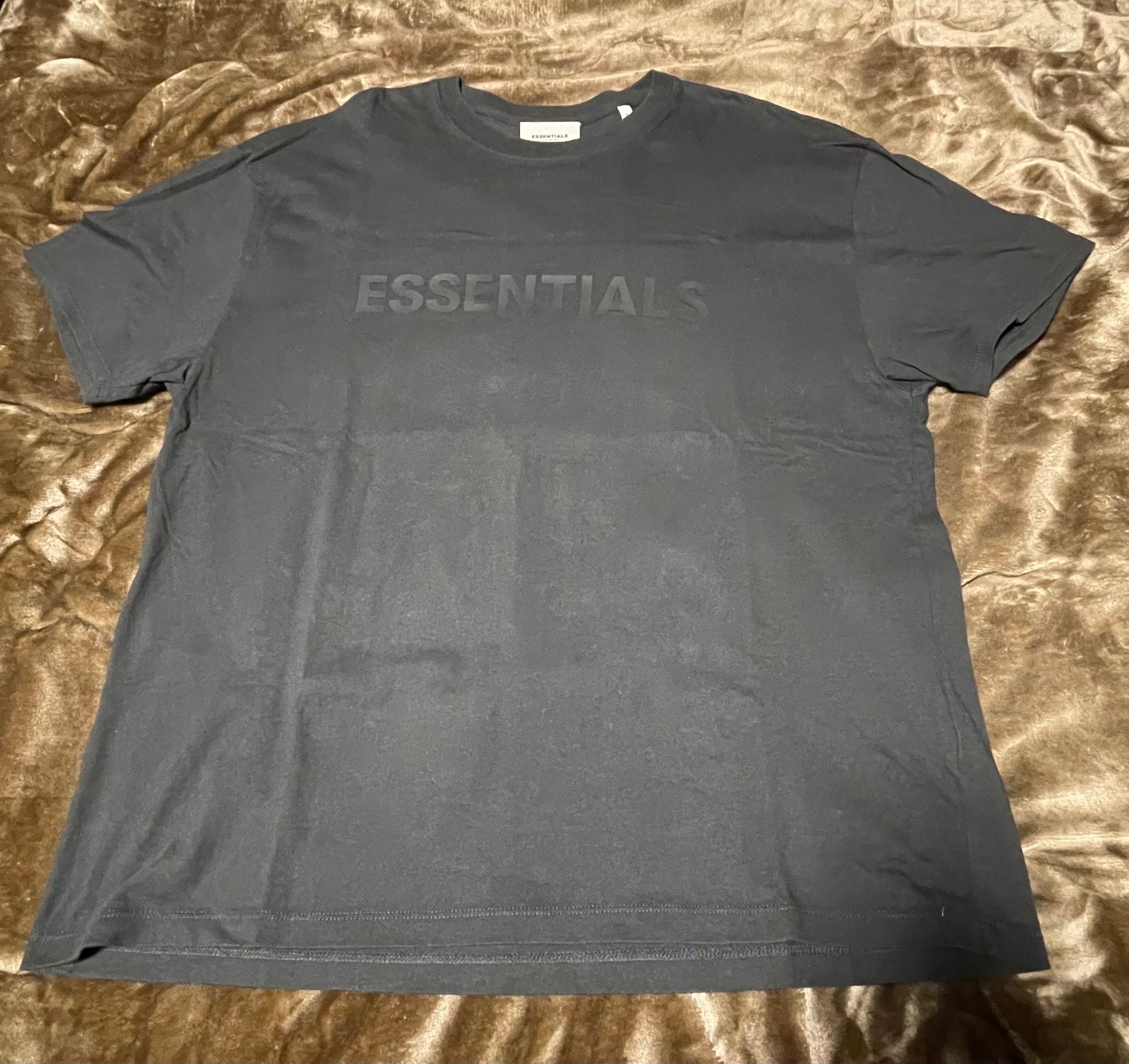 FEAR OF GOD ESSENTIALS 3D Silicon Applique Boxy T-Shirt "Black"