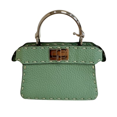 フェンディ FENDI ショルダーバッグ ピーカブー アイシーユー マイクロ パイソン 7AS106 グリーン