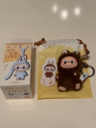 POP MART THE MONSTERS (LABUBU) Pin for Love Series-Vinyl Plush Pendant (A-M) L