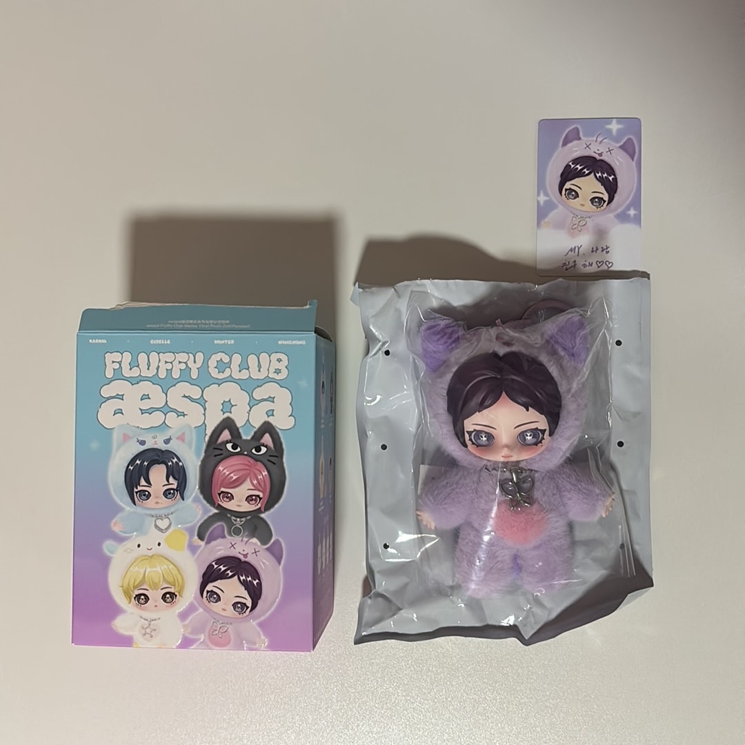 POP MART aespa Fluffy Club Series Vinyl Plush Doll Pendant Fluffy RWE NINGNING VER.