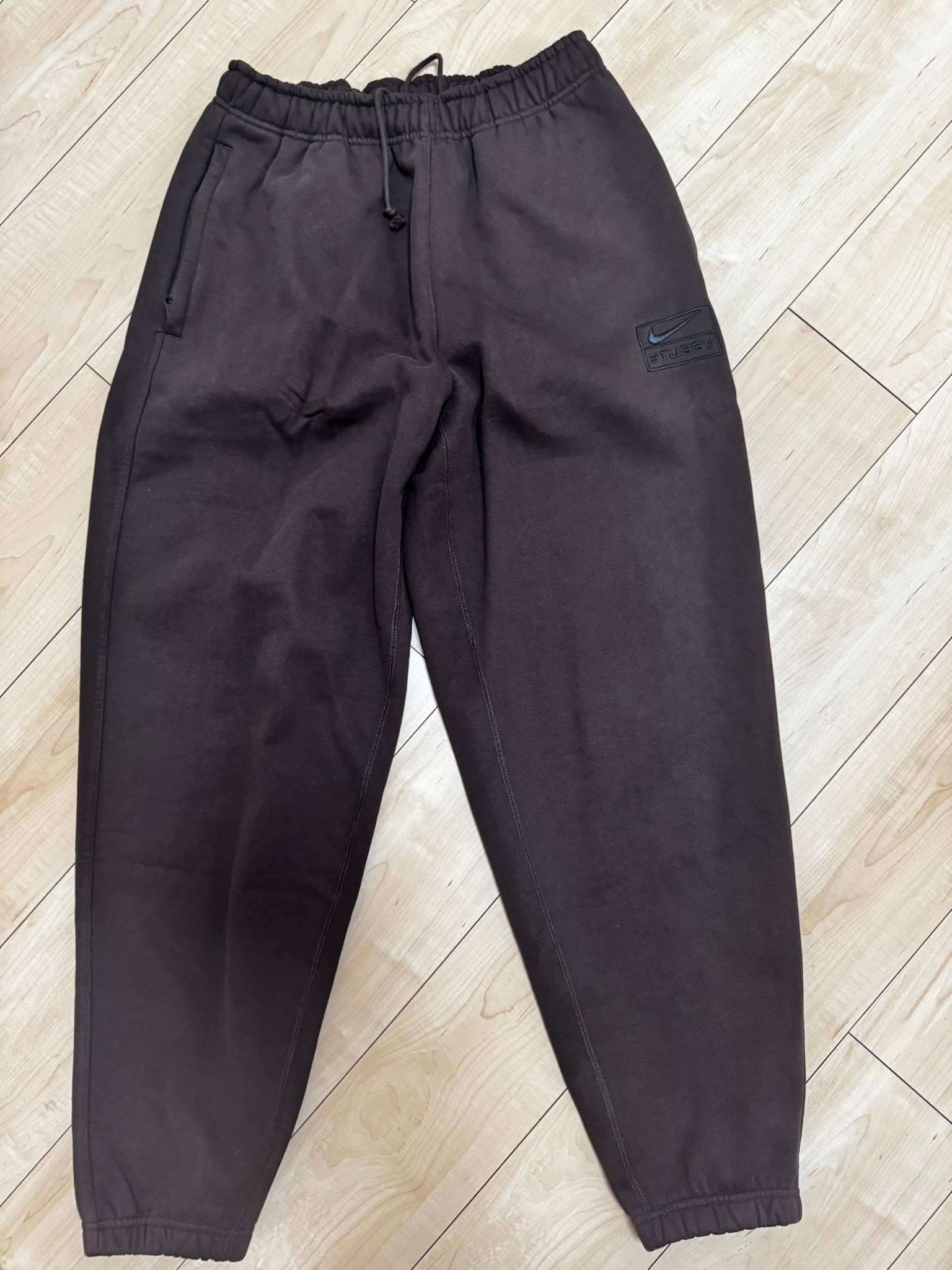 Stussy x Nike Stone Washed Fleece Pant "Dark Cinder" (US Size) FN5235-261