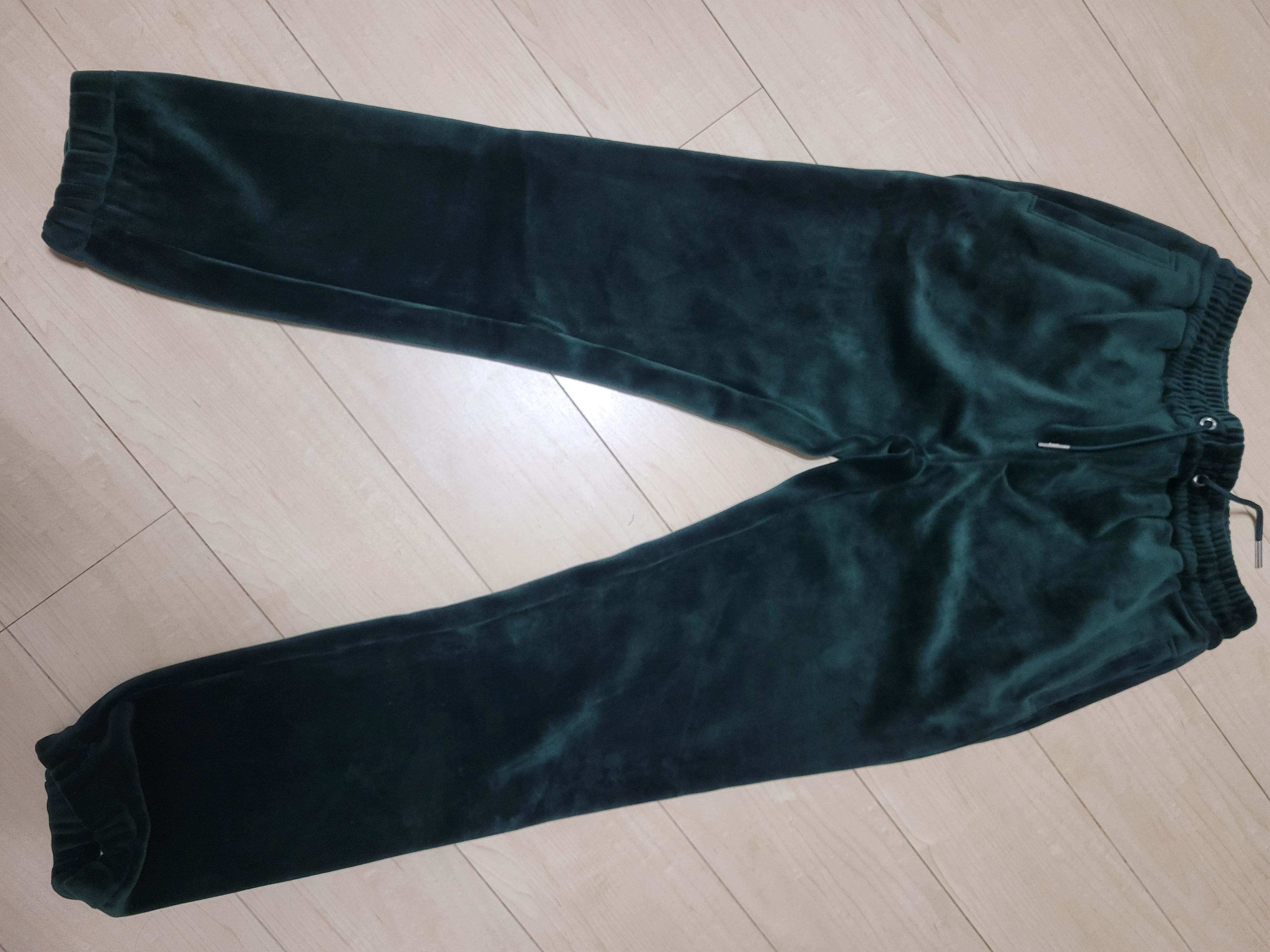 KITH ベロア スウェットパンツ