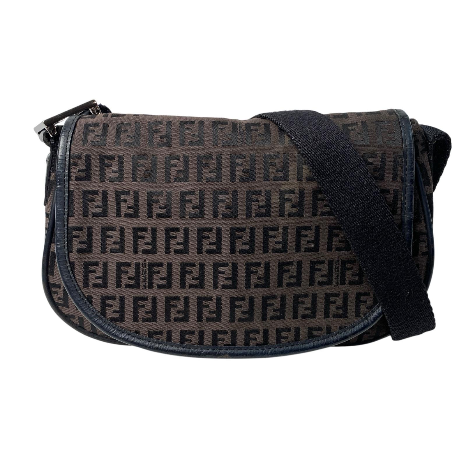 フェンディ FENDI ズッキーノ ショルダーバッグ 斜めがけ クロスボディ レディース