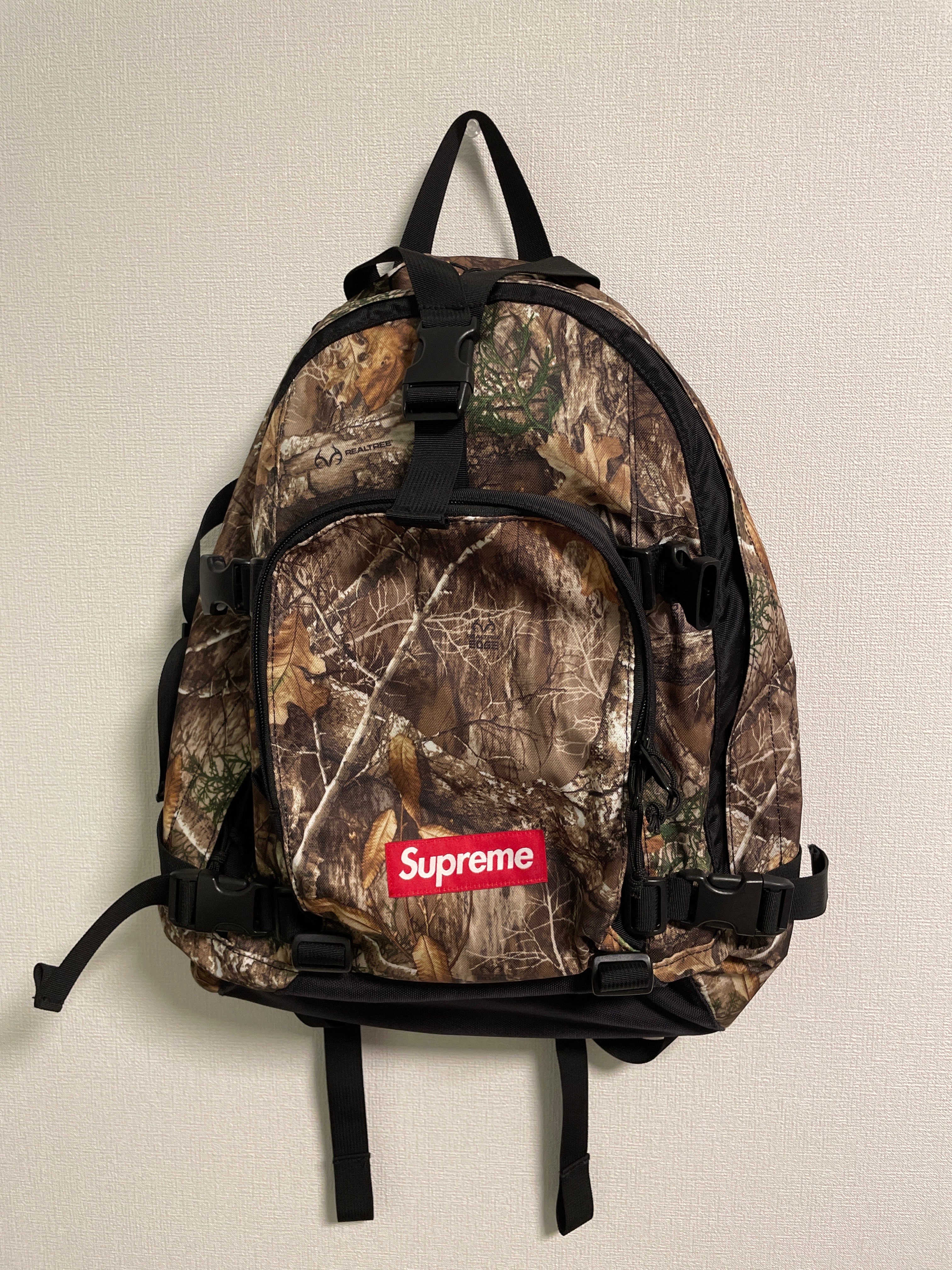 Supreme 19FW Backpack "Real Tree Camo"