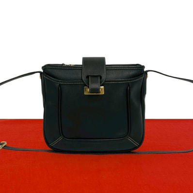 LOEWE ロエベ アナグラム ロゴ 型押し レザー ショルダーバッグ ブラック
56513