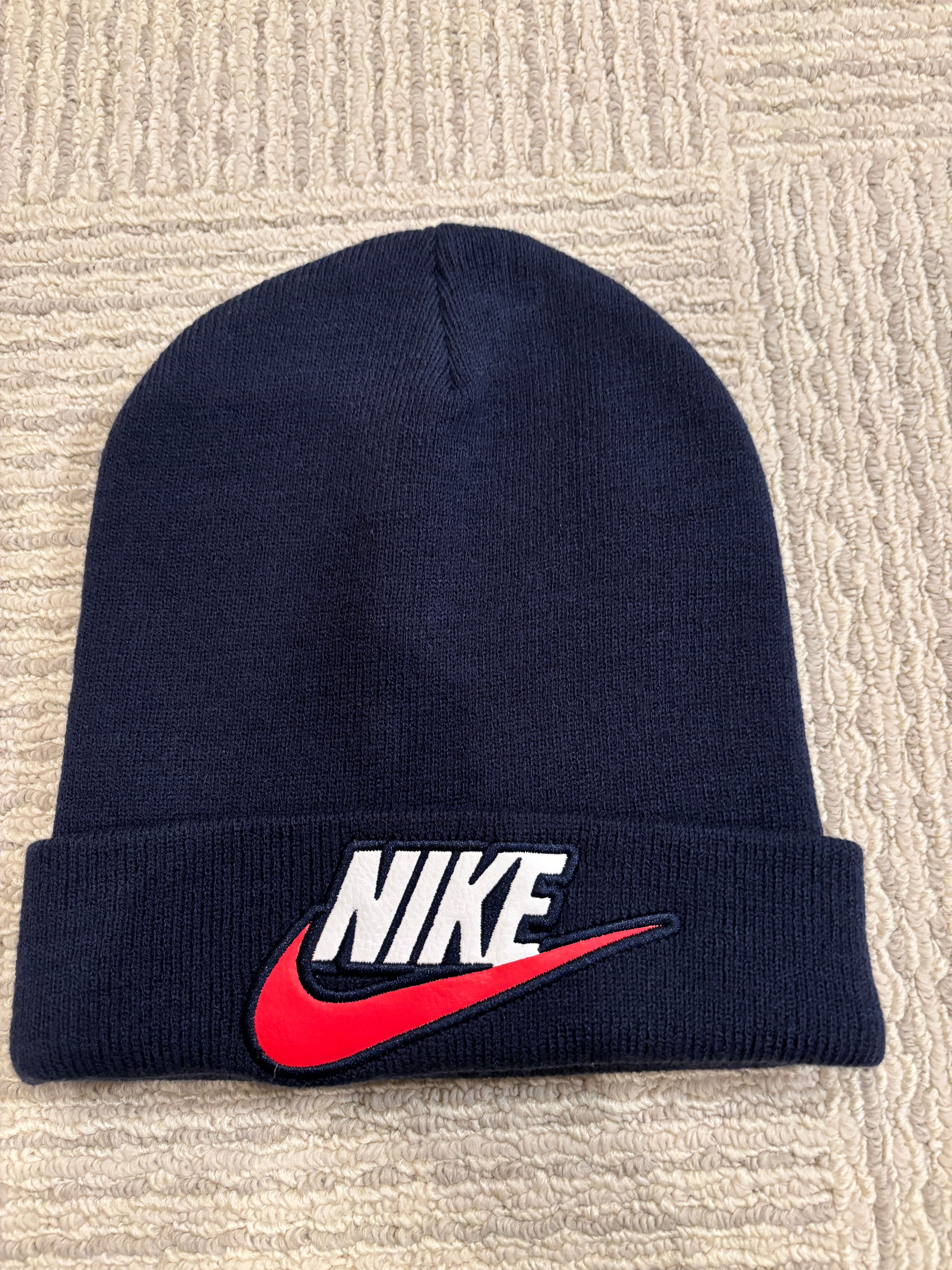 Supreme / NIKE® Beanie "navy"