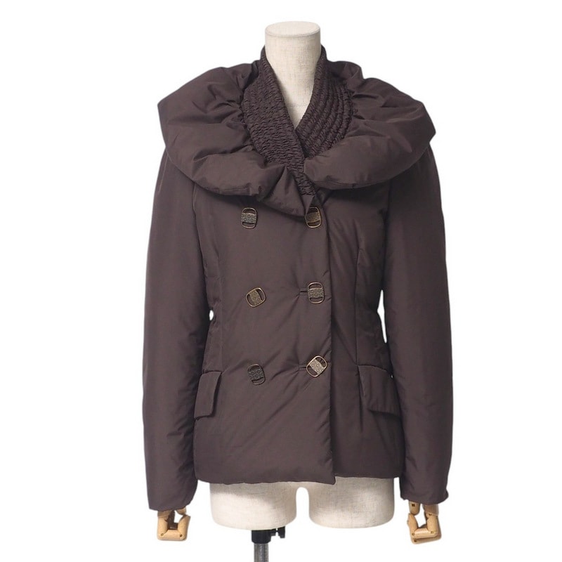 Salvatore Ferragamo サルヴァトーレフェラガモ ダウンジャケット サイズ38 ヴァラ釦 ダブル シャーリングギャザー イタリア製 ブランド古着【中古】20250131/RA3125