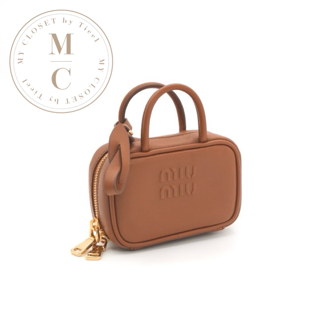 ミュウミュウ MIUMIU キーホルダー ブラウン ゴールド ボー マイクロバッグ ポーチ ロゴ バッグチャーム